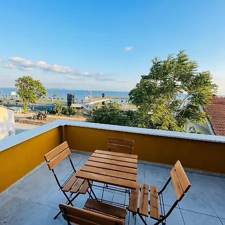 Fafsuitehome Апартаменты *