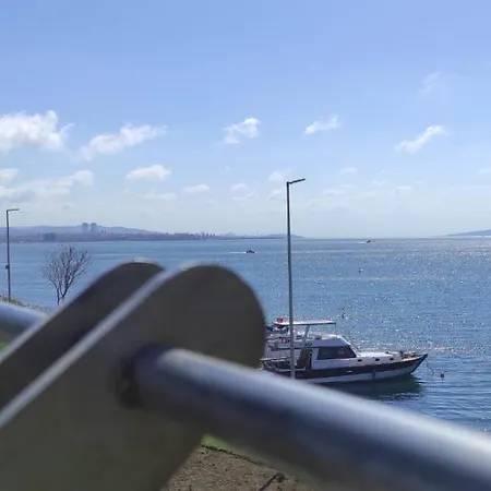 Апартаменты Fafsuitehome *