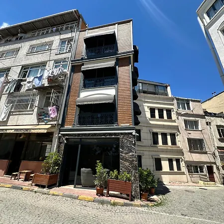 Fafsuitehome Apartman