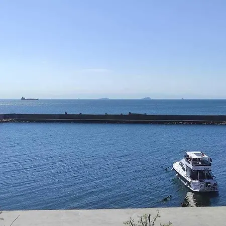 Fafsuitehome Apartman *